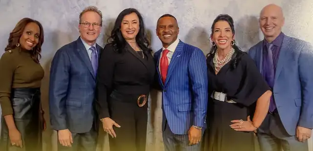 Blanca Criner with members of the Maxwell Leadership Certified Team